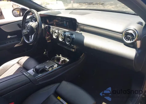 2019 Mercedes-Benz A 220 4Matic из США, поврежденный, VIN WDD3G4FB9KW018804